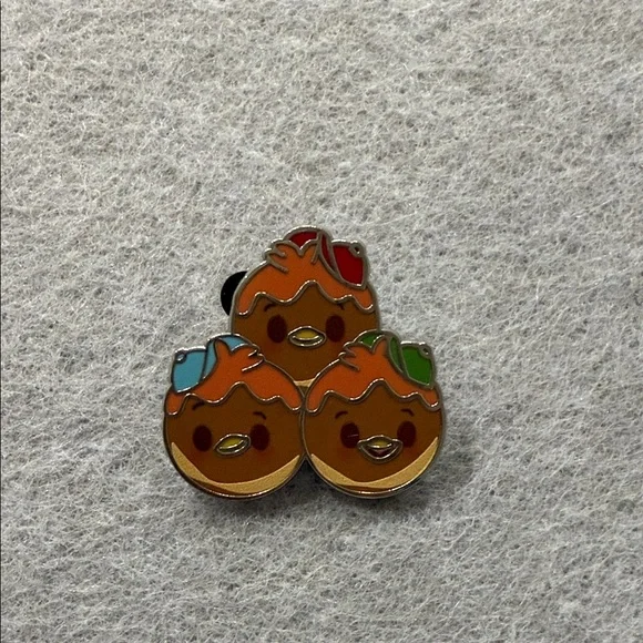 Munchlings Mystery Series 2 Huey Dewey and Louie Pastry Trio and Caramel Drizzle - Picture 1 of 2